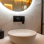 Mianka - Luxury *