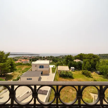 Apartment Mianka Rab