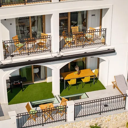 Mianka Rab Apartment Banjol