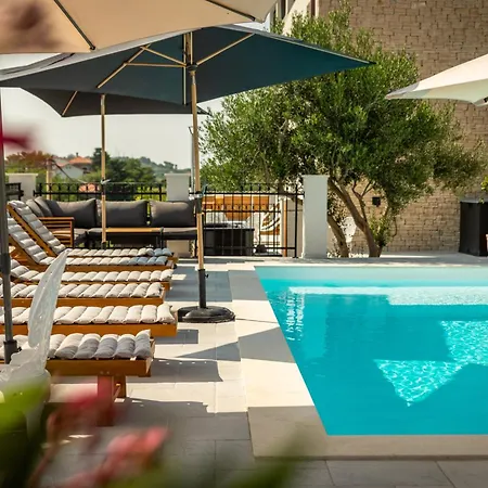 Mianka - Luxury Apartment Banjol